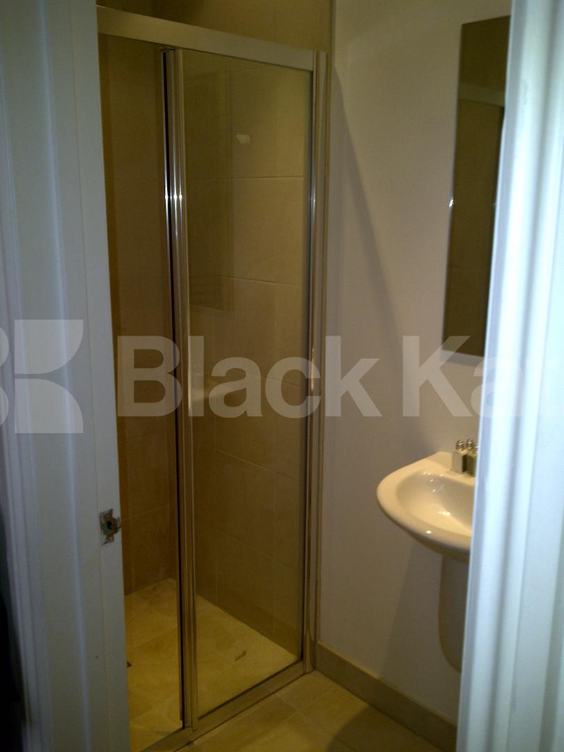 			LET, 3 Bedroom, 1 bath, 1 reception Flat			 North Street, Clapham Old Town